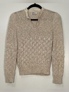 1960s Vintage Women’s Cream Cable-Knit Pullover Sweater